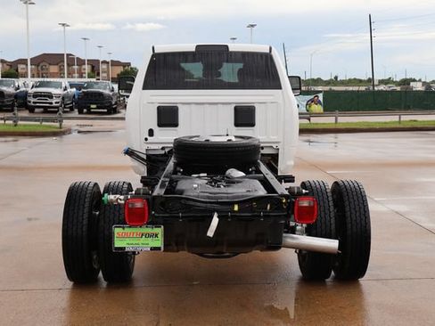 New 2026 RAM 5500 Tradesman AWD/4WD image 5