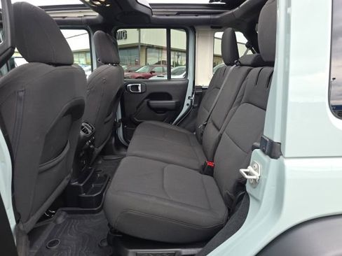 Used 2023 Jeep Wrangler Unlimited w/ Sun & Screen Package AWD/4WD image 37