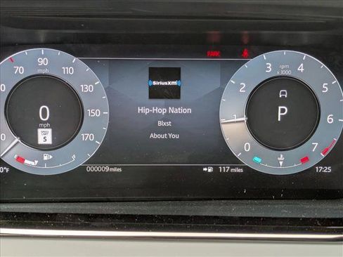 New 2026 Land Rover Range Rover Evoque S AWD/4WD image 11