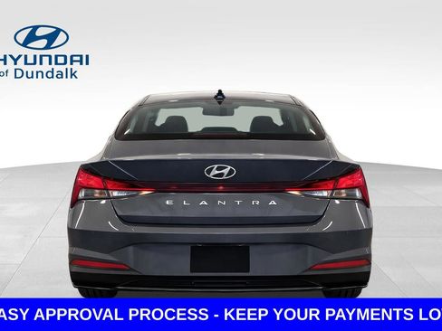 Used 2024 Hyundai Elantra SEL image 8