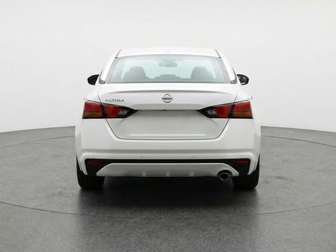 Used 2025 Nissan Altima 2.5 SV FWD image 7