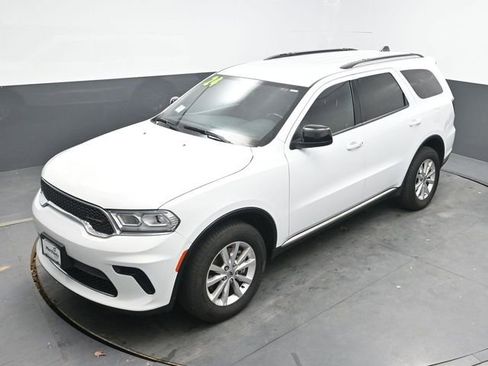 Used 2024 Dodge Durango SXT image 11
