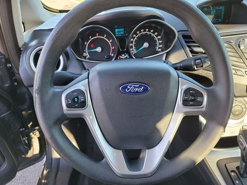 Used 2017 Ford Fiesta SE image 12