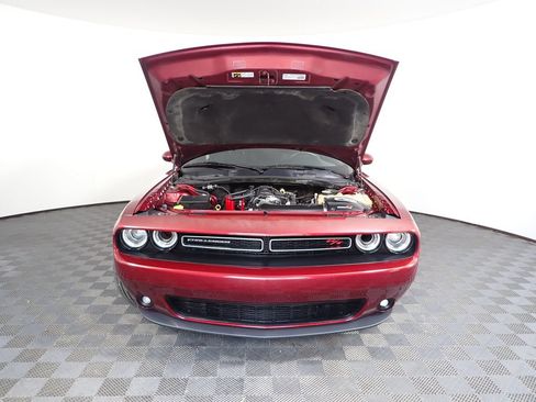 Used 2017 Dodge Challenger R/T RWD image 36