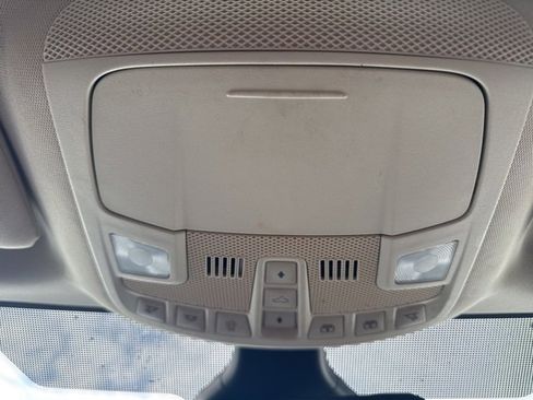 Used 2024 Ford Edge SEL w/ Convenience Package image 41