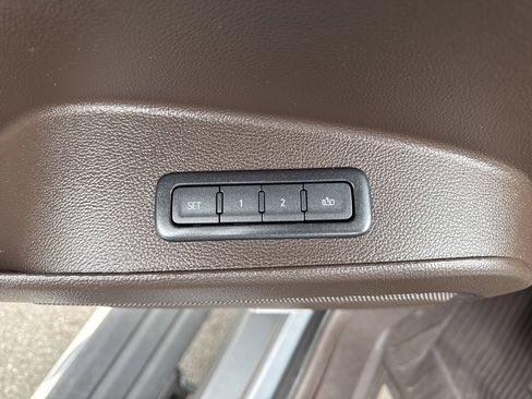 Used 2020 GMC Yukon XL Denali w/ Denali Ultimate Package image 40