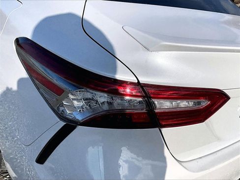 Used 2019 Toyota Camry XSE image 27