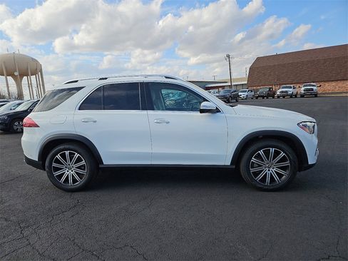 Certified 2024 Mercedes-Benz GLE 450 4MATIC image 9