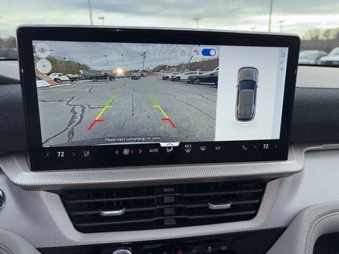 New 2026 Ford Explorer Active w/ Active Comfort Package image 11