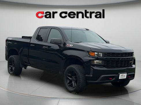 Used 2019 Chevrolet Silverado 1500 Custom Trail Boss w/ Custom Convenience Package AWD/4WD image 7