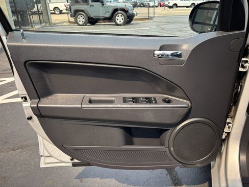 Used 2008 Dodge Caliber SE w/ Popular Equipment Group FWD image 7