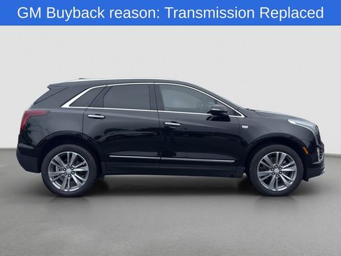 Used 2025 Cadillac XT5 Premium Luxury w/ Technology Package FWD image 7