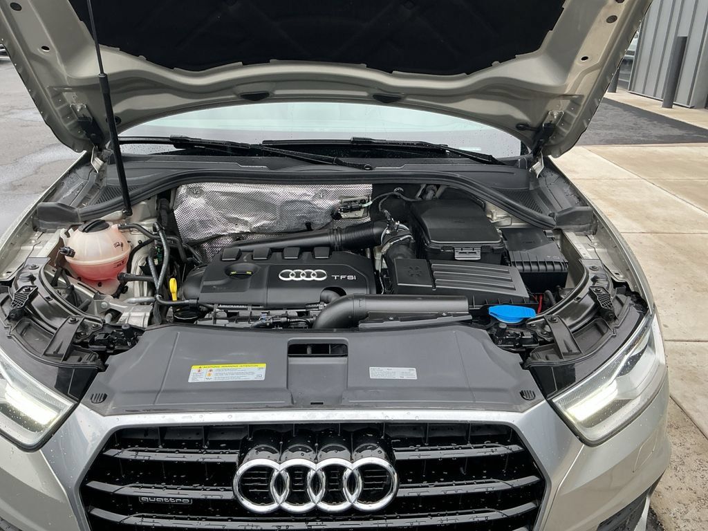 Used 2017 Audi Q3 2.0T Premium Plus w/ Premium Plus Package AWD/4WD image 24