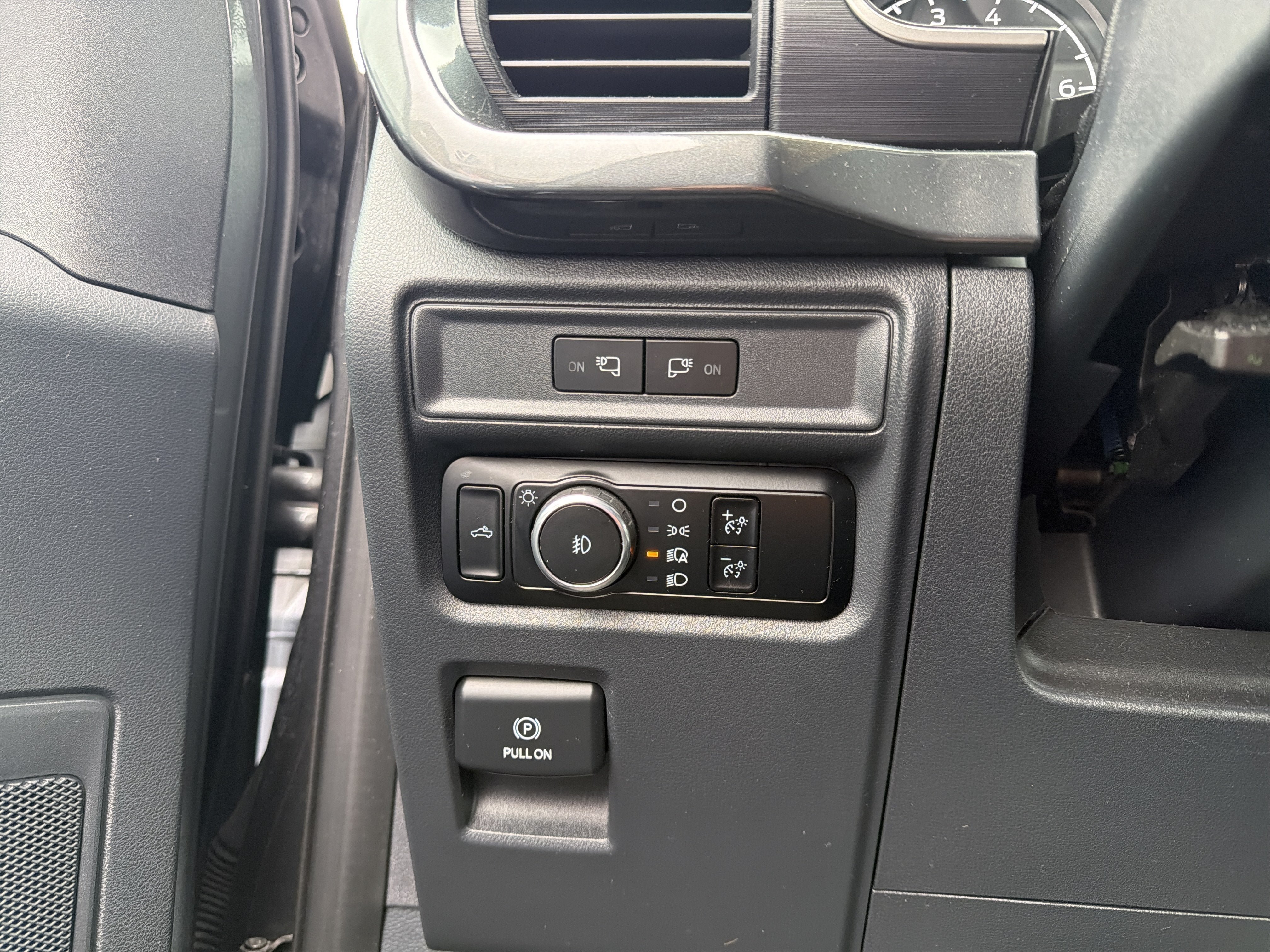 Used 2023 Ford F150 XL w/ STX Black Appearance Package AWD/4WD image 17