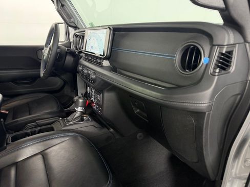 Used 2024 Jeep Wrangler Unlimited Rubicon 4xe image 33