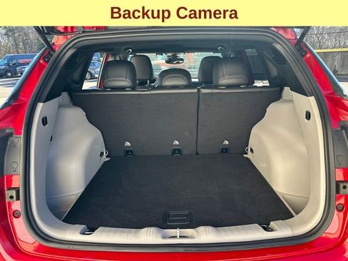 Used 2023 Jeep Compass Limited image 12