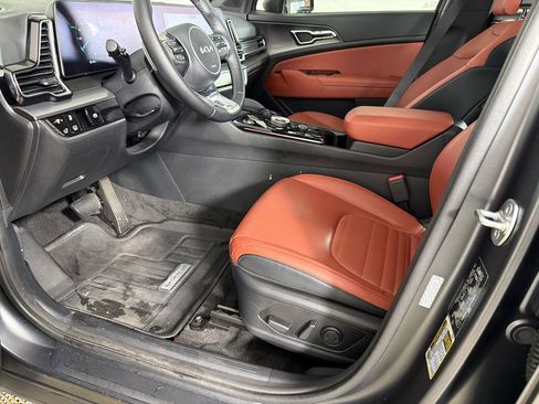 Used 2025 Kia Sportage SX Prestige image 11