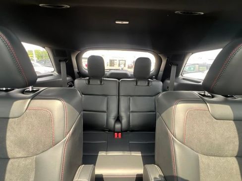 Used 2025 Ford Explorer ST w/ Sun And Sound Package AWD/4WD image 22