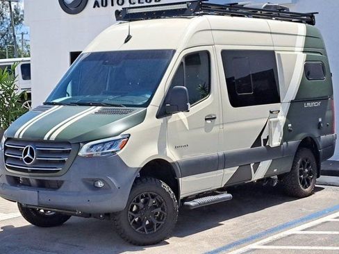 Used 2023 Mercedes-Benz Sprinter 2500 image 3