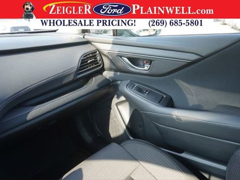 Used 2023 Subaru Outback Premium image 31