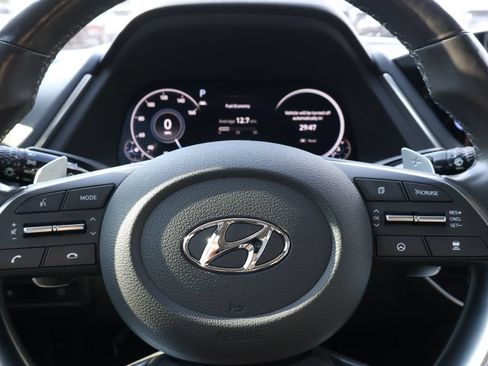 Used 2020 Hyundai Sonata Limited w/ Preferred Accessory Package FWD image 17