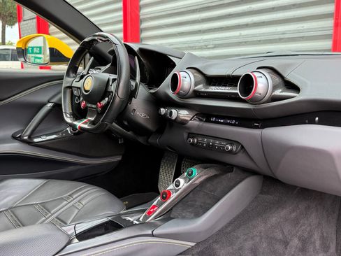 Used 2019 Ferrari 812 Superfast RWD image 39