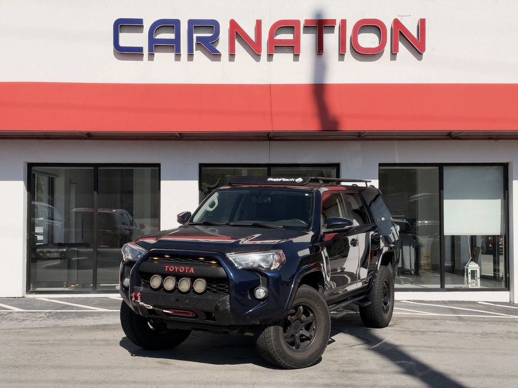 Used 2017 Toyota 4Runner SR5 Premium AWD/4WD image 2