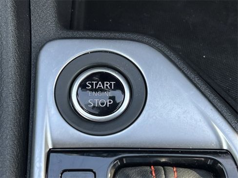 Certified 2024 Nissan Sentra SR image 9