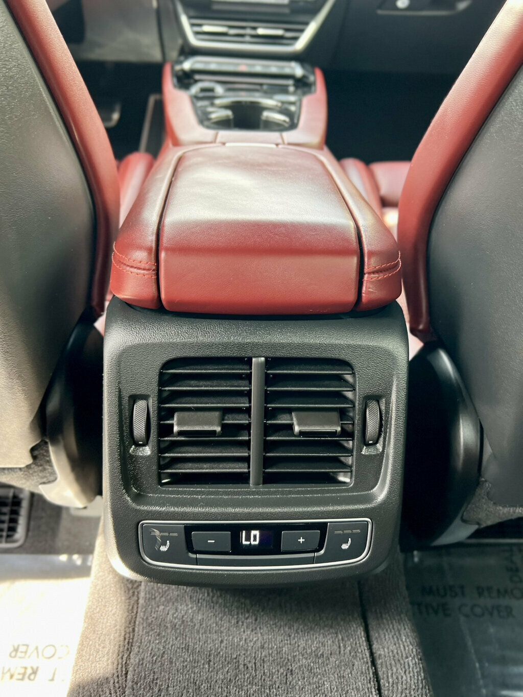 Used 2024 Audi RS e-tron GT w/ Carbon Performance Package AWD/4WD image 18