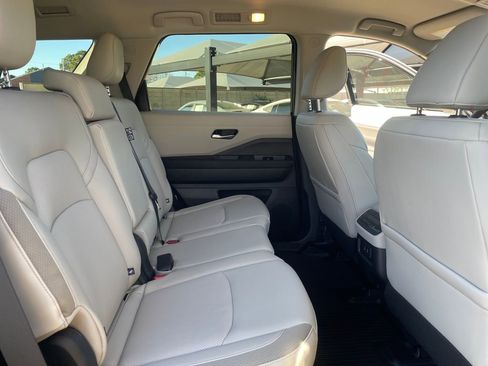 New 2026 Nissan Pathfinder SL AWD/4WD image 33