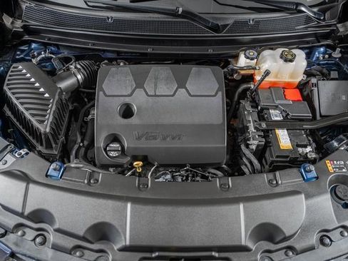 Used 2023 Chevrolet Traverse LT w/ LPO, Floor Liner Package image 22