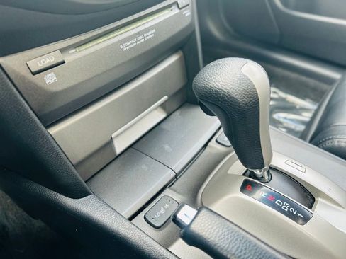 Used 2011 Honda Accord EX-L image 37