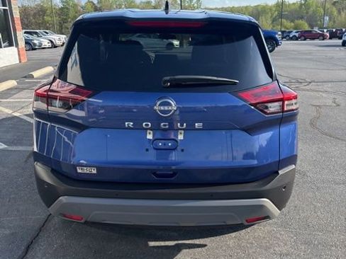 Used 2023 Nissan Rogue S image 10