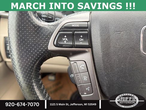 Used 2015 Honda Odyssey Touring Elite image 25