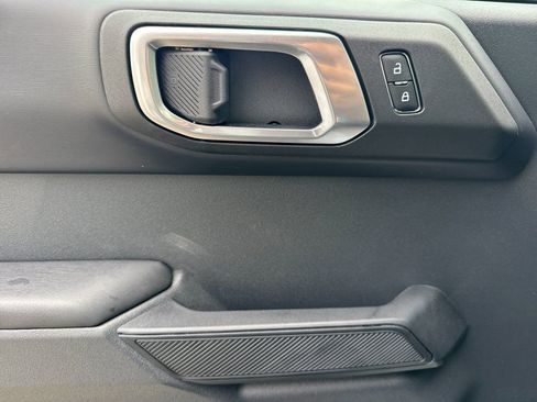 New 2025 Ford Bronco Outer Banks w/ Sasquatch Package image 10