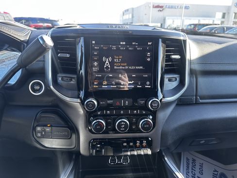 Used 2021 RAM 2500 Laramie w/ Night Edition image 16