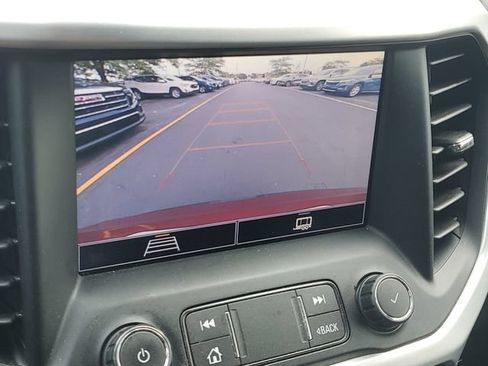 Certified 2021 GMC Acadia SLE w/ Driver Convenience Package AWD/4WD image 28
