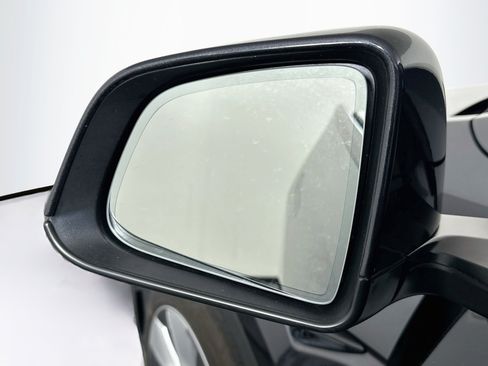 Used 2024 Tesla Model Y Long Range AWD/4WD image 16