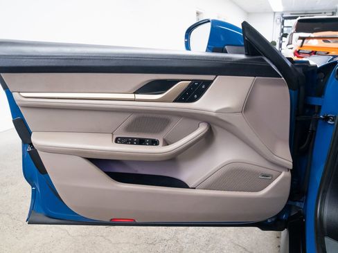 Used 2023 Porsche Taycan 4S image 16