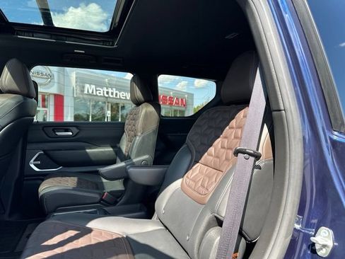 Certified 2025 Nissan Armada Platinum AWD/4WD image 23