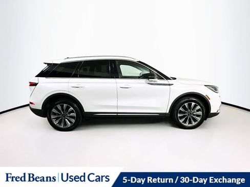 Certified 2022 Lincoln Corsair Reserve w/ Equipment Group 201A image 9