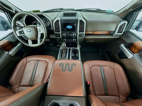 Used 2018 Ford F150 King Ranch w/ Equipment Group 601A Luxury AWD/4WD image 10