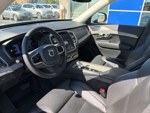 Used 2023 Volvo XC90 B6 Ultimate w/ Protection Package image 19