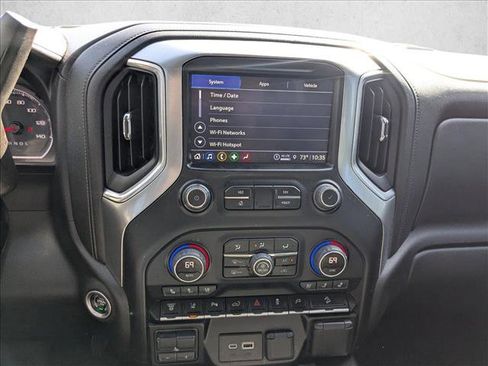 Used 2022 Chevrolet Silverado 2500 LTZ w/ LTZ Plus Package image 9