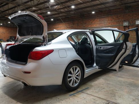 Used 2015 INFINITI Q50 Premium w/ Navigation Package image 31