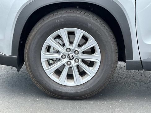 Certified 2026 Toyota Grand Highlander AWD image 9