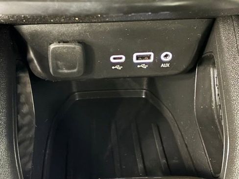 Used 2023 Chevrolet TrailBlazer RS image 26