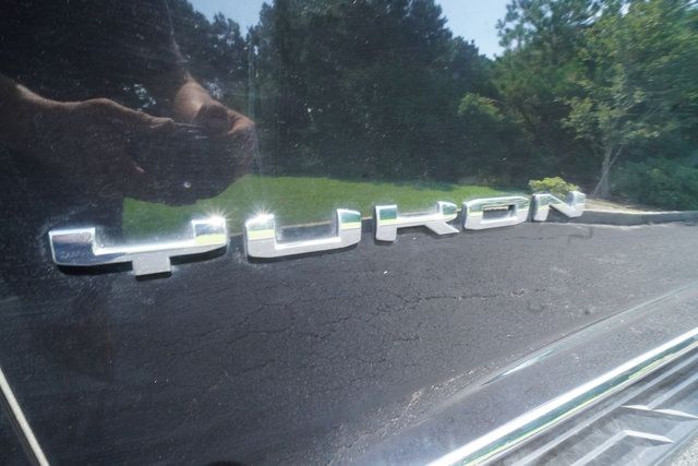 Used 2023 GMC Yukon SLT AWD/4WD image 40