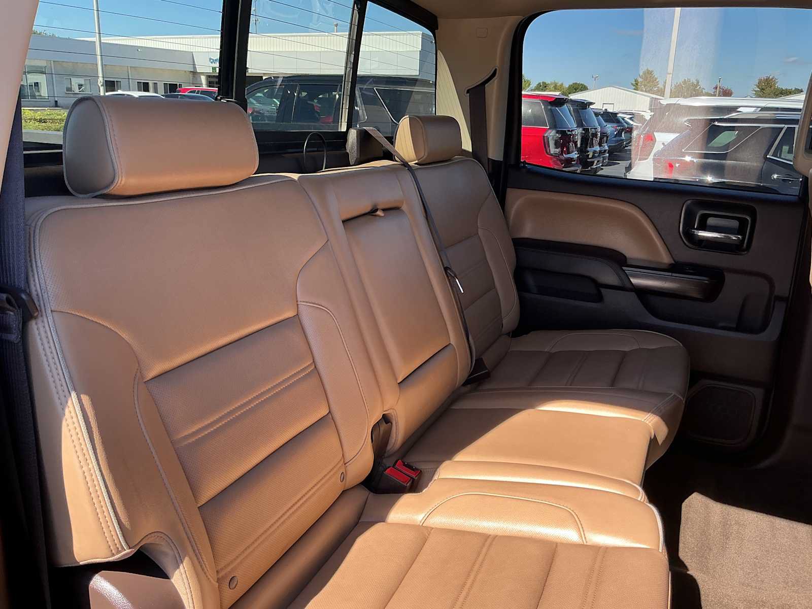 Used 2017 GMC Sierra 2500 Denali w/ Duramax Plus Package AWD/4WD image 23