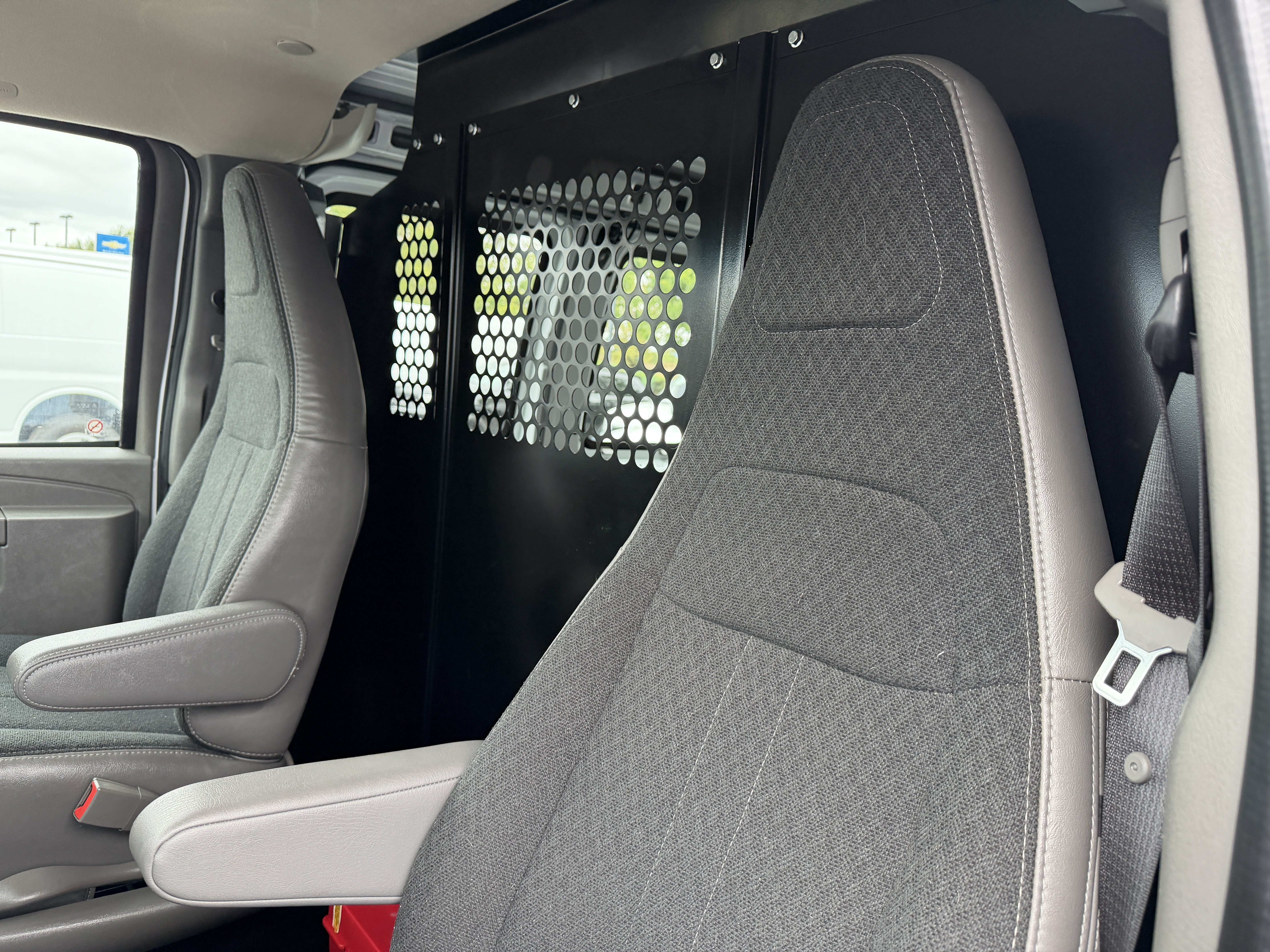 Used 2025 Chevrolet Express 2500 w/ Driver Convenience Package RWD image 13